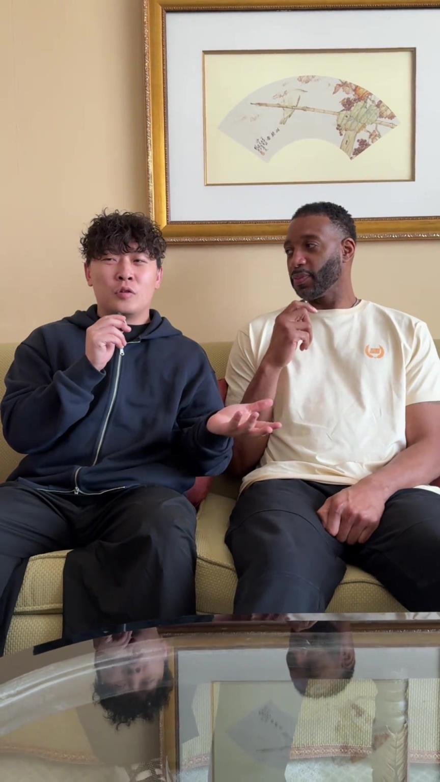 小伙子你真勇啊，在麥迪面前“那個(gè)，那個(gè)”的