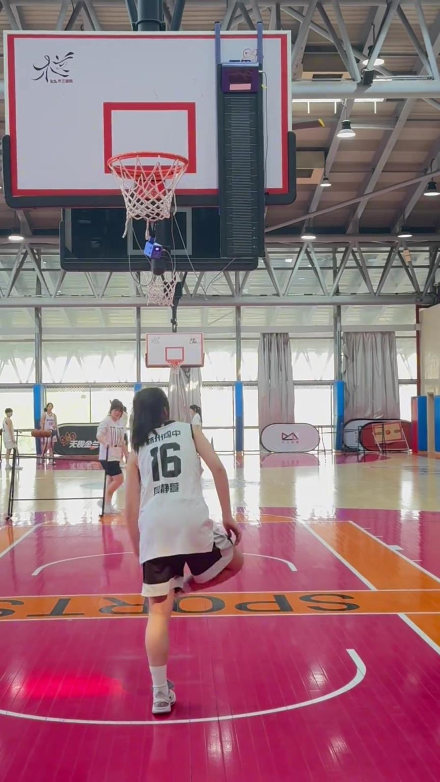 所以，你能摸高多少？