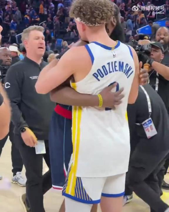 能打破附加賽不勝魔咒嗎？庫(kù)里賽后和哈登&小卡紛紛擁抱