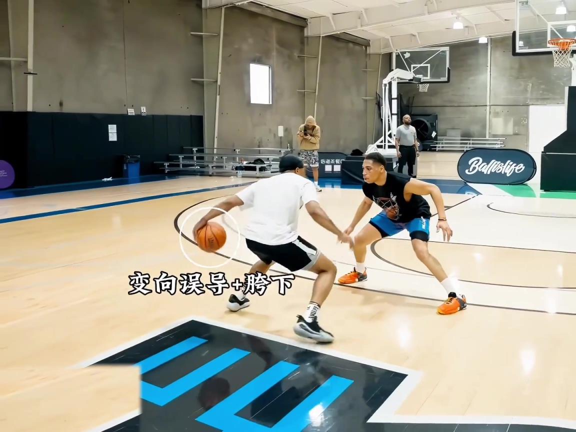 “實(shí)戰(zhàn)中的節(jié)奏過(guò)人動(dòng)作鑒賞，連續(xù)胯下變向舞蹈銜接頓拜突破”