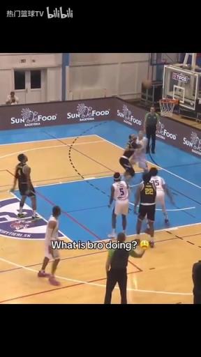 一分變兩分！這哥們得感謝5號(hào)為他成就了名場面！